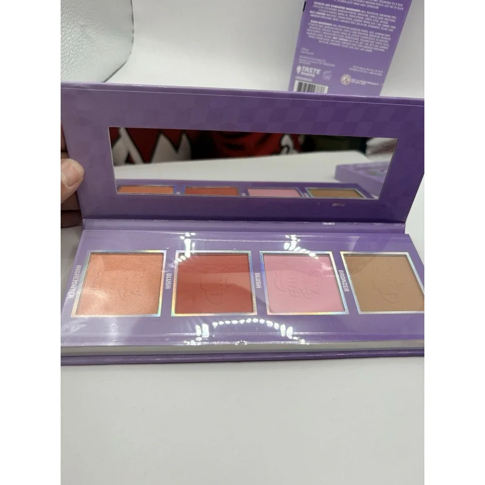 Disney X Taste Beauty Alice In Wonderland Complexion Highlighter Palette New